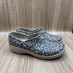 CROCS Neria Pro Work Clogs - Leopard Print Slip Resistant Women’s Size 6